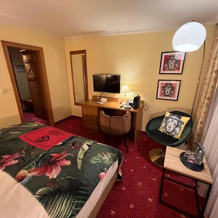 Seela Hotel 4*